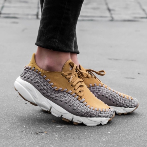 wmns air footscape woven